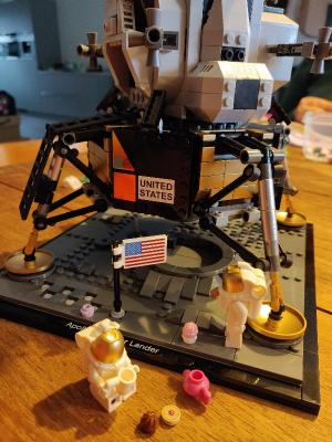 lego apollo 11 lunar module with neil and buzz enjoying some tea and sweets.jpg