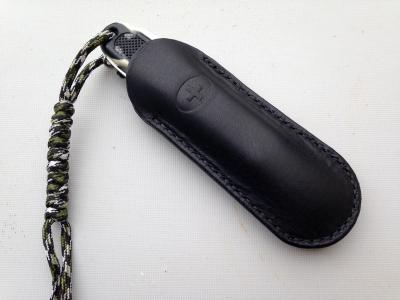 Leather pouch.jpg