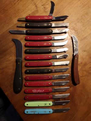GARDEN-knives-1.jpg