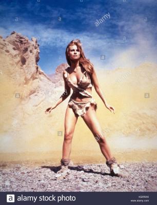 one-million-years-bc-1966-film-poster-raquel-welch-date-1966-KGRRA5.jpg