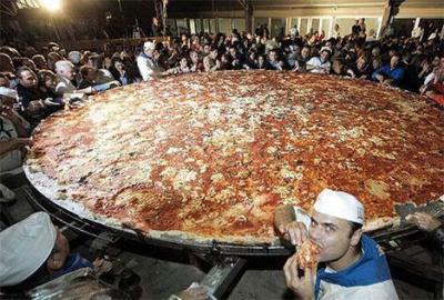 giant-pizza.jpg