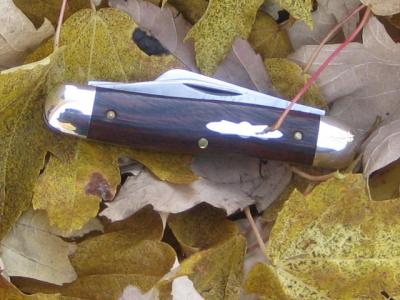 GEC Calf Roper Camillus knives 004.JPG